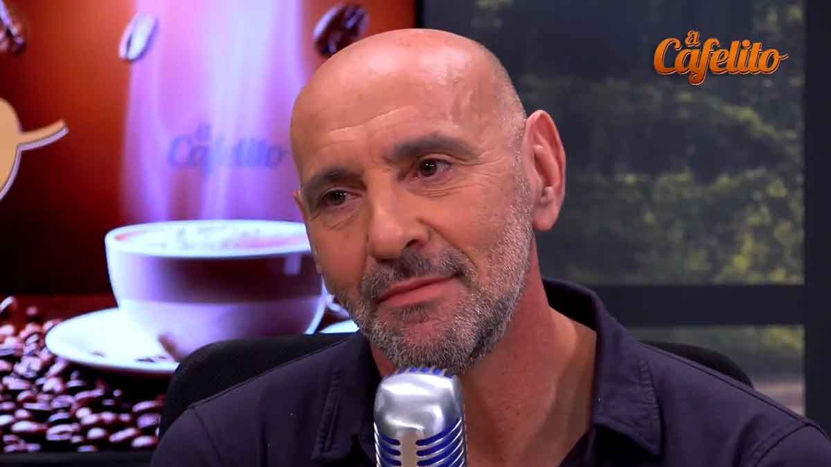 monchi-guardado-betis-sevilla-fc-palo